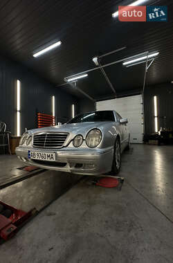 Седан Mercedes-Benz E-Class 2001 в Вінниці