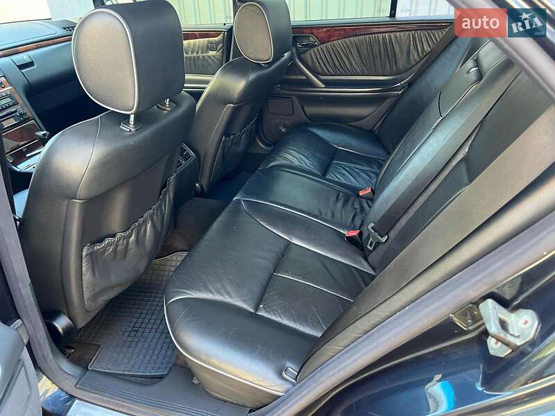 Седан Mercedes-Benz E-Class 2002 в Києві фото 20 Седан Mercedes-Benz E-Class 2002 в Києві