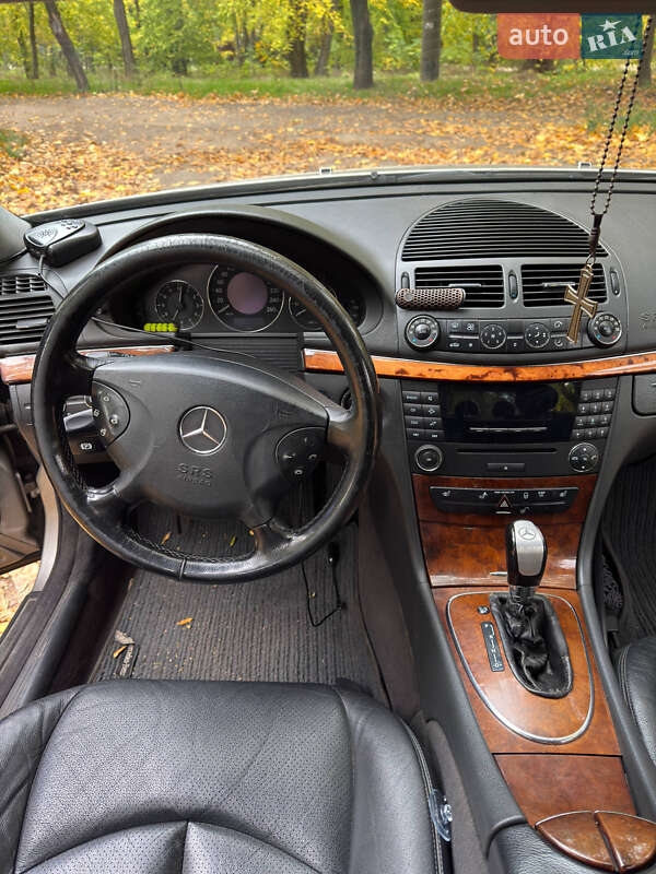 Седан Mercedes-Benz E-Class 2004 в Кременчуге фото 12 Седан Mercedes-Benz E-Class 2004 в Кременчуге