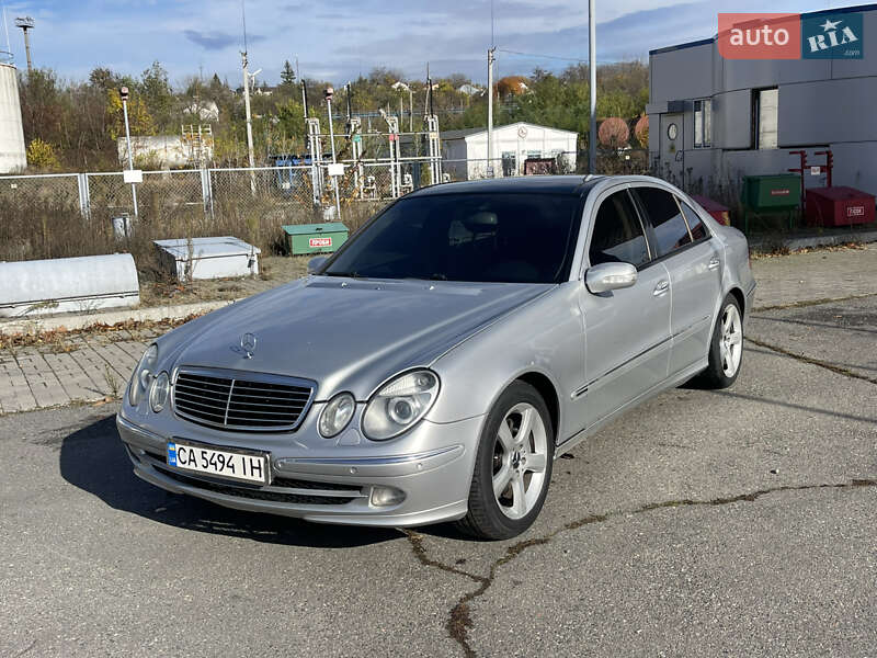 Mercedes-Benz E-Class 2002 Mercedes-Benz E-Class 2002