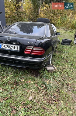 Седан Mercedes-Benz E-Class 2000 в Хмельницком Седан Mercedes-Benz E-Class 2000 в Хмельницком