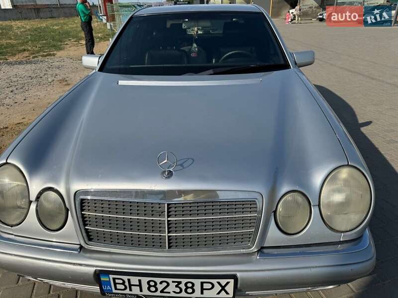 Седан Mercedes-Benz E-Class 1995 в Білгороді-Дністровському фото 4 Седан Mercedes-Benz E-Class 1995 в Білгороді-Дністровському