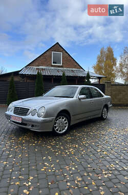 Седан Mercedes-Benz E-Class 2000 в Луцьку