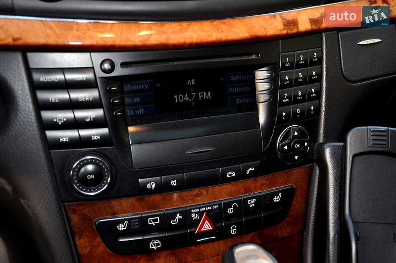 Універсал Mercedes-Benz E-Class 2005 в Львові фото 33 Універсал Mercedes-Benz E-Class 2005 в Львові