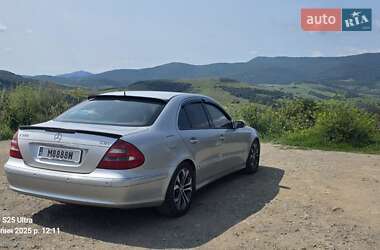 Седан Mercedes-Benz E-Class 2003 в Чопі