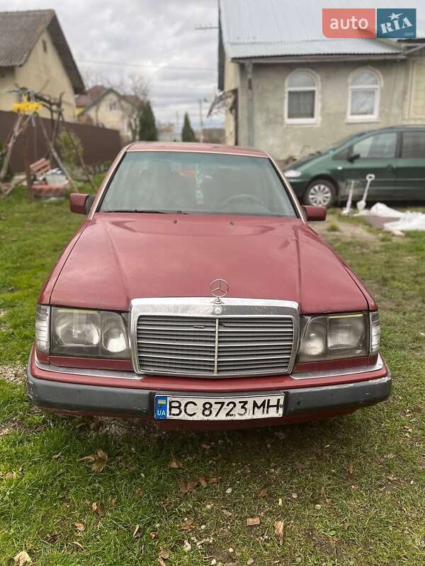 Седан Mercedes-Benz E-Class 1992 в Стрию фото 4 Седан Mercedes-Benz E-Class 1992 в Стрию
