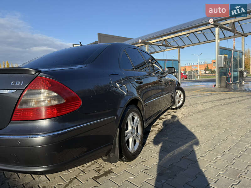 Седан Mercedes-Benz E-Class 2008 в Николаеве фото 17 Седан Mercedes-Benz E-Class 2008 в Николаеве
