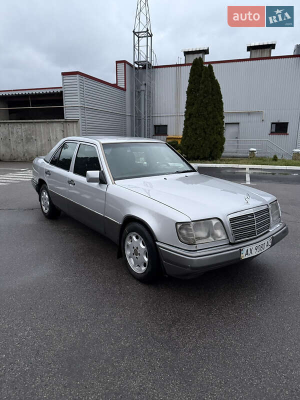 Седан Mercedes-Benz E-Class 1995 в Харкові фото 4 Седан Mercedes-Benz E-Class 1995 в Харкові