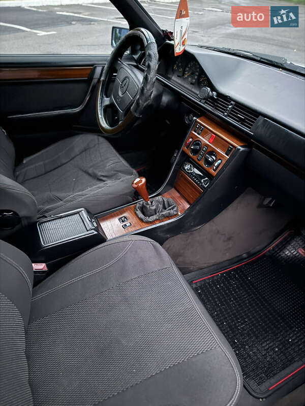 Седан Mercedes-Benz E-Class 1995 в Харкові фото 6 Седан Mercedes-Benz E-Class 1995 в Харкові