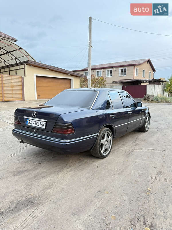 Седан Mercedes-Benz E-Class 1995 в Харькове фото 6 Седан Mercedes-Benz E-Class 1995 в Харькове