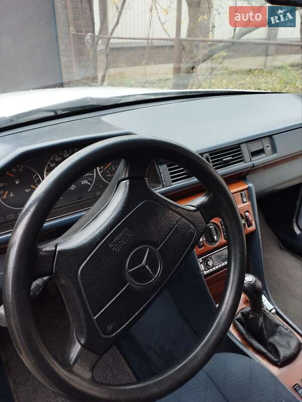 Универсал Mercedes-Benz E-Class 1995 в Луцке фото 14 Универсал Mercedes-Benz E-Class 1995 в Луцке