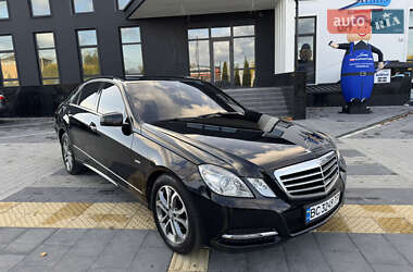 Седан Mercedes-Benz E-Class 2011 в Львові Седан Mercedes-Benz E-Class 2011 в Львові