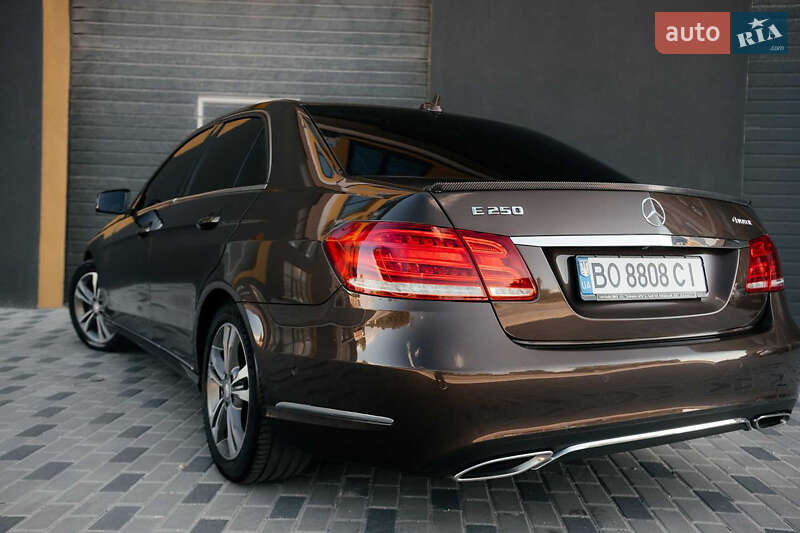 Седан Mercedes-Benz E-Class 2013 в Тернополі