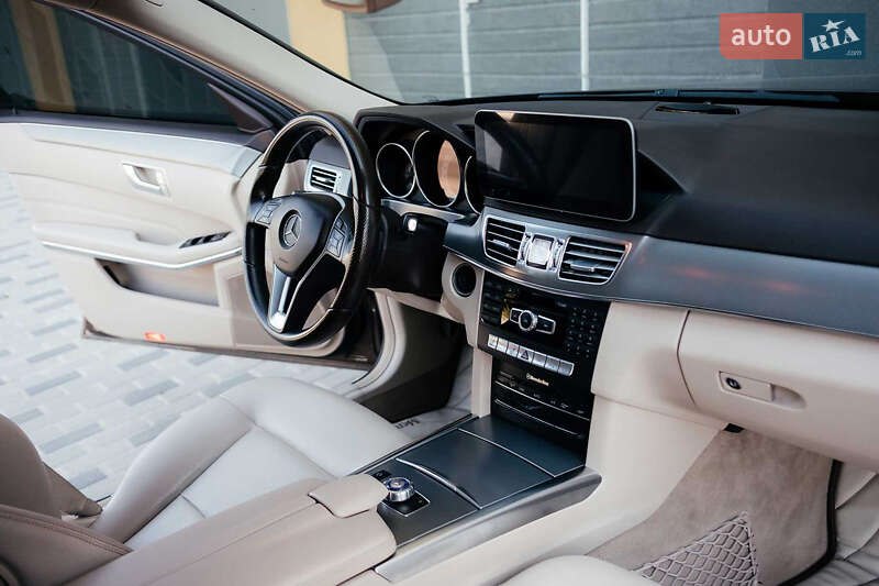 Седан Mercedes-Benz E-Class 2013 в Тернополі