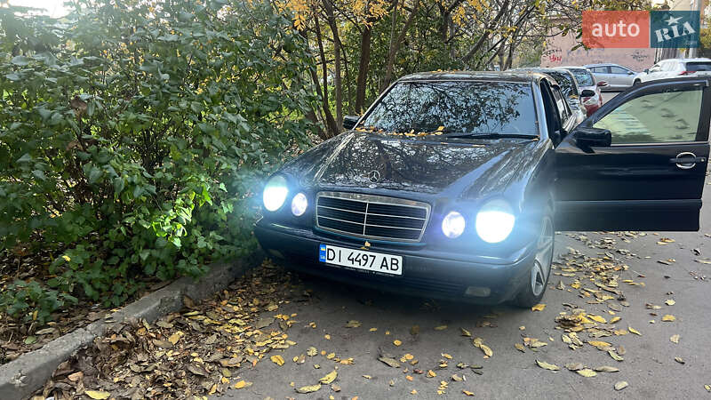 Седан Mercedes-Benz E-Class 1997 в Одесі фото 24 Седан Mercedes-Benz E-Class 1997 в Одесі