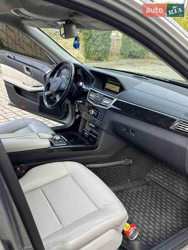 Седан Mercedes-Benz E-Class 2010 в Прилуках фото 22 Седан Mercedes-Benz E-Class 2010 в Прилуках