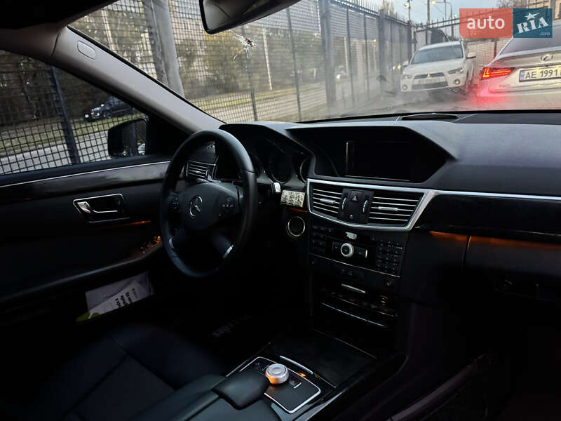 Седан Mercedes-Benz E-Class 2009 в Запоріжжі