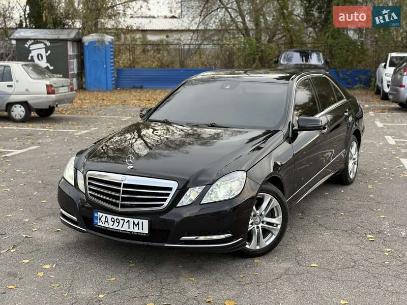 Седан Mercedes-Benz E-Class 2011 в Киеве фото 2 Седан Mercedes-Benz E-Class 2011 в Киеве