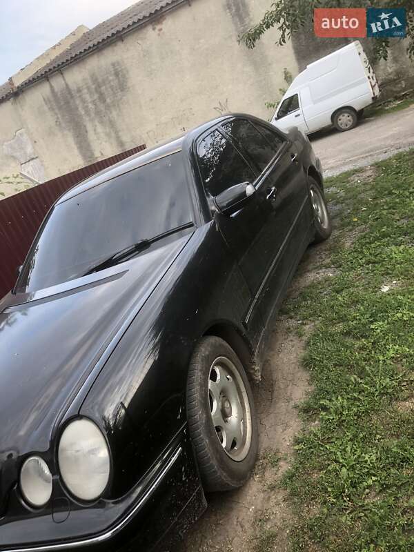 Седан Mercedes-Benz E-Class 2000 в Городке фото 11 Седан Mercedes-Benz E-Class 2000 в Городке