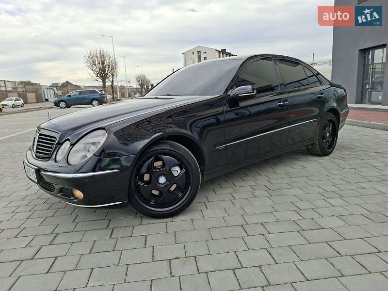 Седан Mercedes-Benz E-Class 2006 в Ивано-Франковске