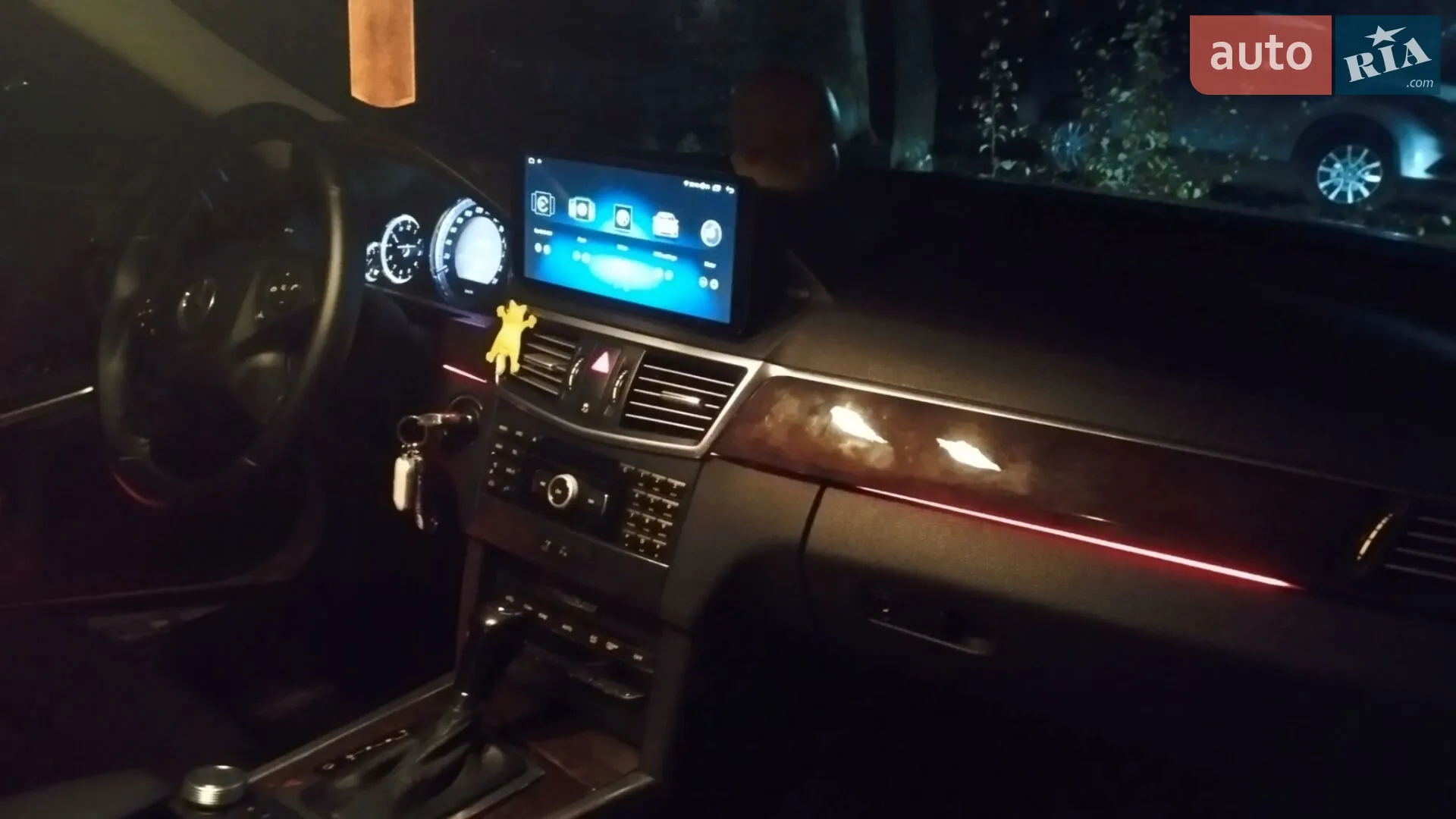 2010 Mercedes-Benz E-klasse - мініатюра 30