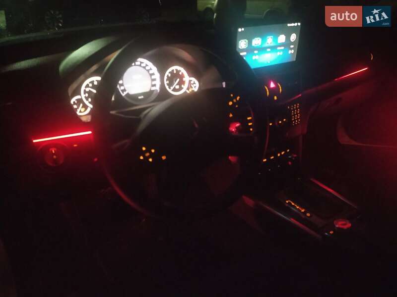 Седан Mercedes-Benz E-Class 2010 в Запоріжжі фото 34 Седан Mercedes-Benz E-Class 2010 в Запоріжжі