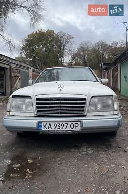Купе Mercedes-Benz E-Class 1994 в Киеве