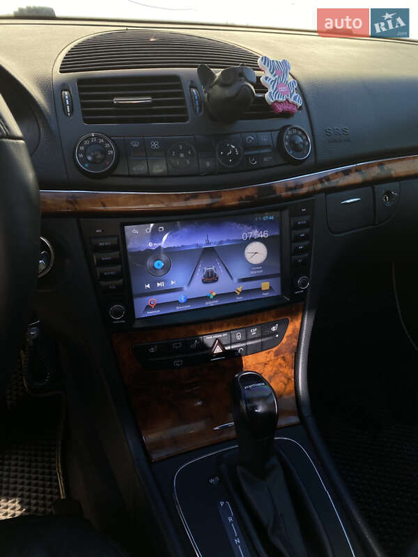 Седан Mercedes-Benz E-Class 2002 в Тернополе