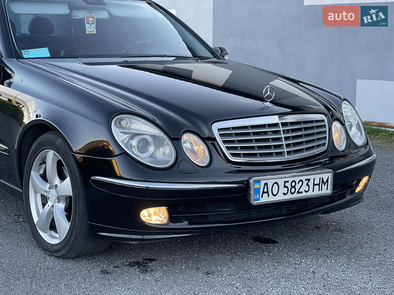 Седан Mercedes-Benz E-Class 2004 в Виннице