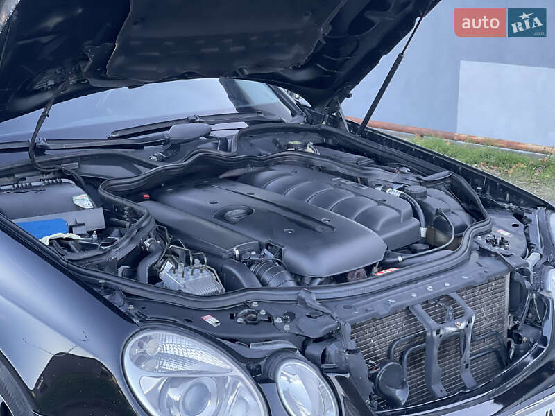 Седан Mercedes-Benz E-Class 2004 в Виннице