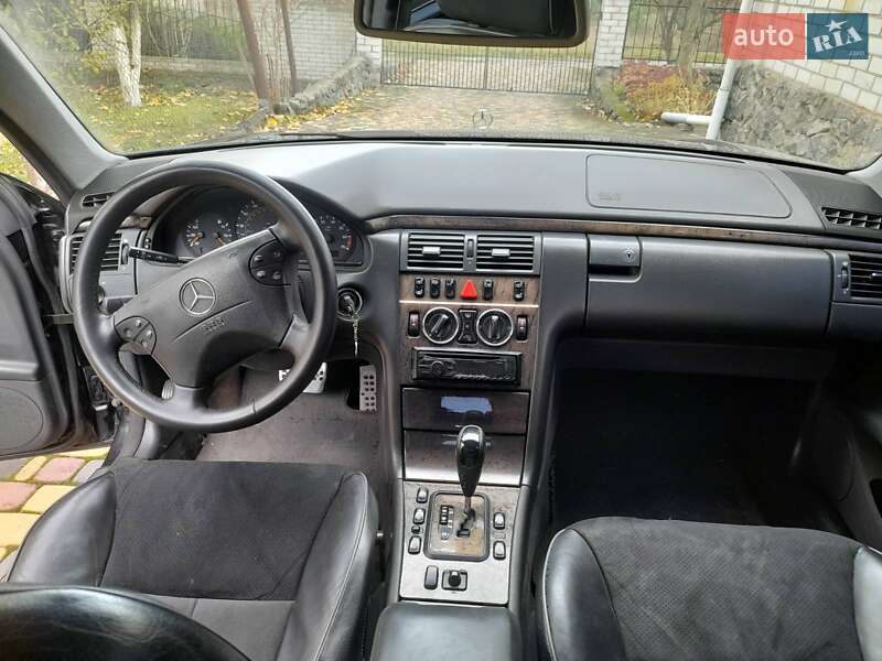 Седан Mercedes-Benz E-Class 2001 в Прилуках фото 6 Седан Mercedes-Benz E-Class 2001 в Прилуках