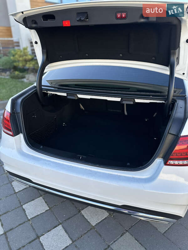 Седан Mercedes-Benz E-Class 2015 в Стрые