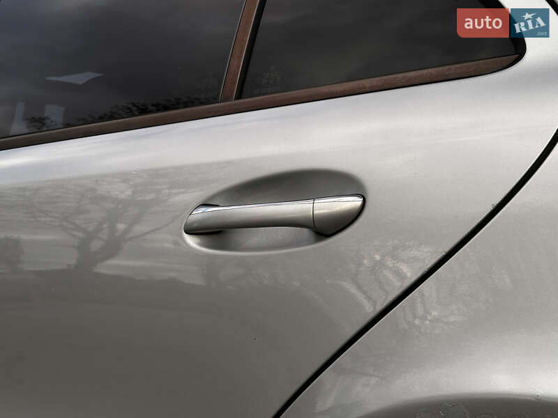 Седан Mercedes-Benz E-Class 2002 в Луцке