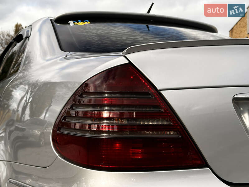 Седан Mercedes-Benz E-Class 2002 в Луцке