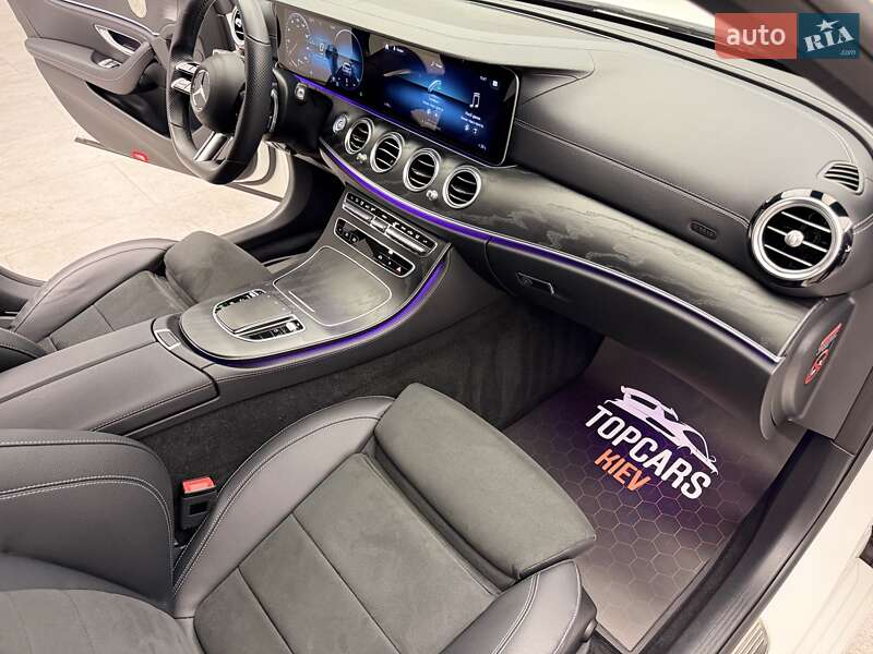 Седан Mercedes-Benz E-Class 2022 в Киеве