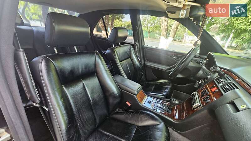 Седан Mercedes-Benz E-Class 1996 в Ізмаїлі
