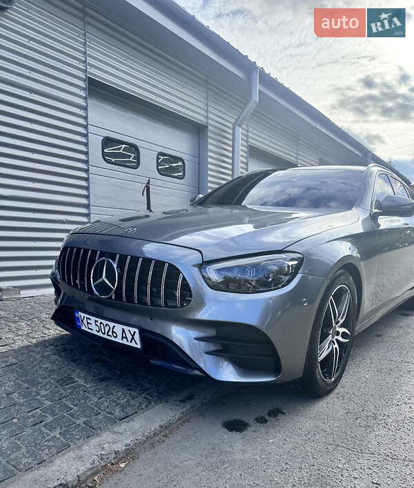 Универсал Mercedes-Benz E-Class 2017 в Днепре фото 5 Универсал Mercedes-Benz E-Class 2017 в Днепре