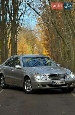 Седан Mercedes-Benz E-Class 2004 в Луцке