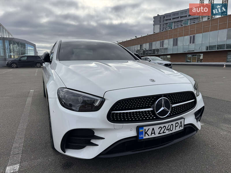 Седан Mercedes-Benz E-Class 2021 в Києві