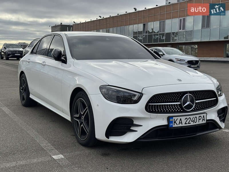 Седан Mercedes-Benz E-Class 2021 в Києві