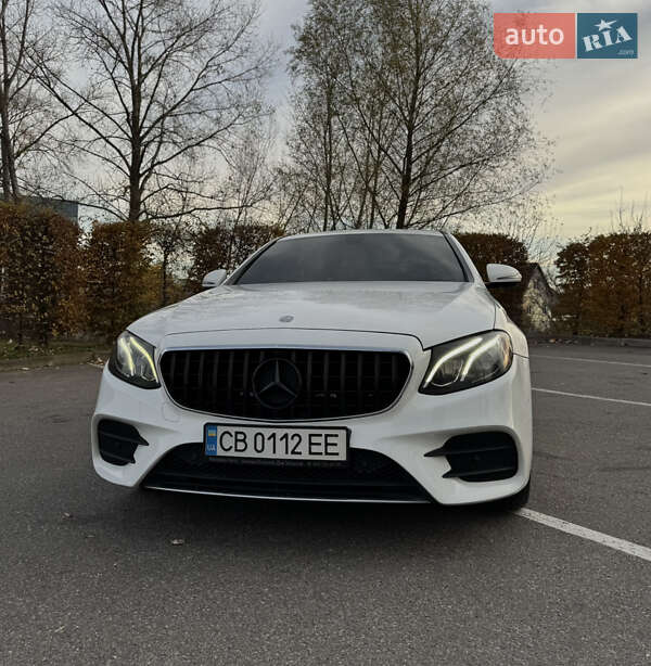 Седан Mercedes-Benz E-Class 2016 в Києві
