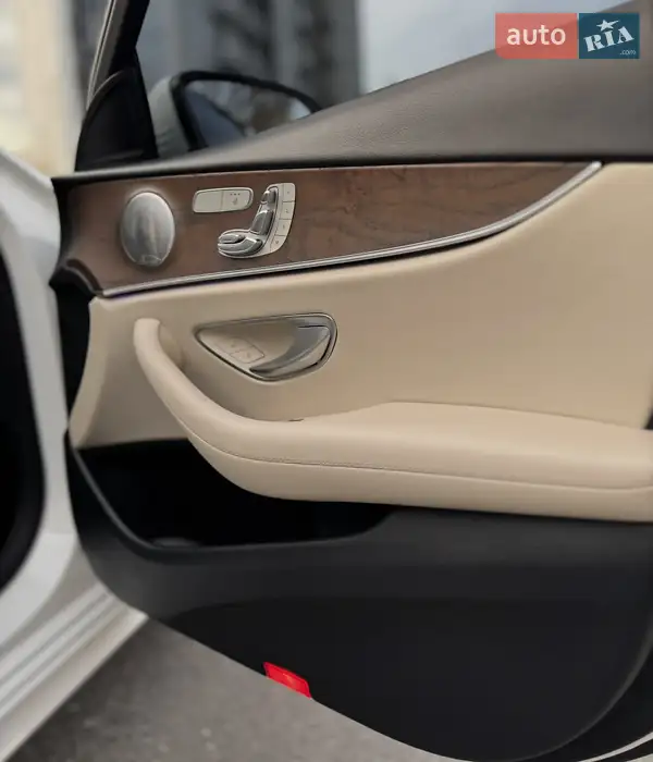 Mercedes-Benz E-Class 2016 VIN WDDZF4JB7HA028421 фото оголошення 29 з 69