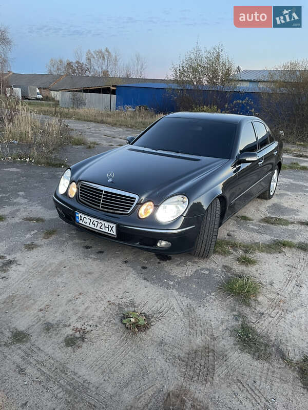 Седан Mercedes-Benz E-Class 2004 в Любомле фото Седан Mercedes-Benz E-Class 2004 в Любомле