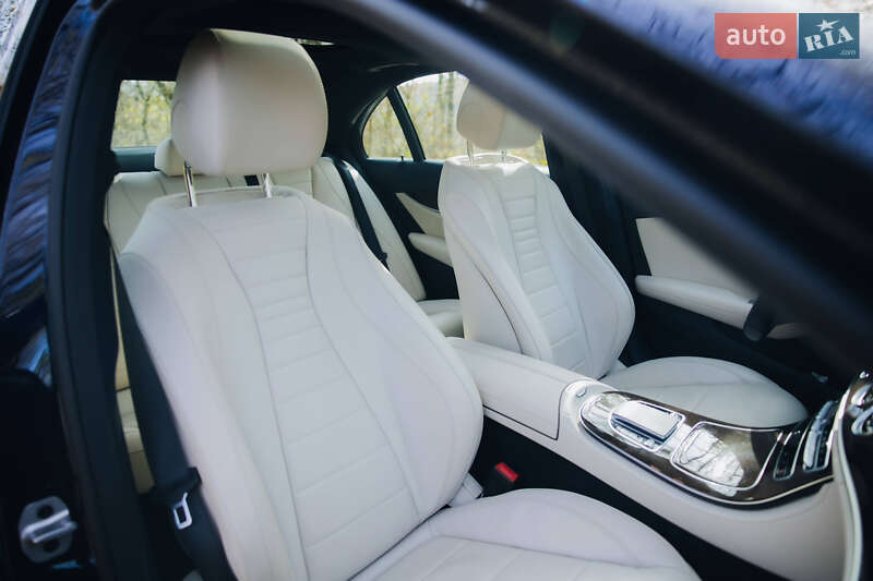 Седан Mercedes-Benz E-Class 2020 в Бучаче фото 60 Седан Mercedes-Benz E-Class 2020 в Бучаче