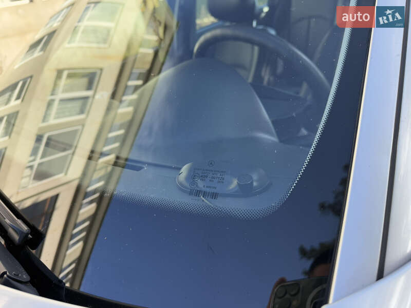 Седан Mercedes-Benz E-Class 2004 в Межгорье фото 50 Седан Mercedes-Benz E-Class 2004 в Межгорье