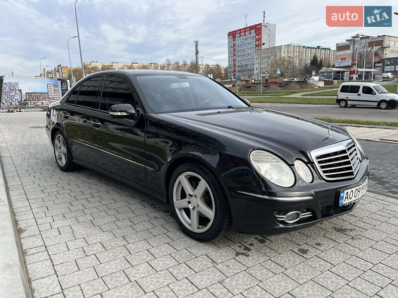 Седан Mercedes-Benz E-Class 2006 в Львові