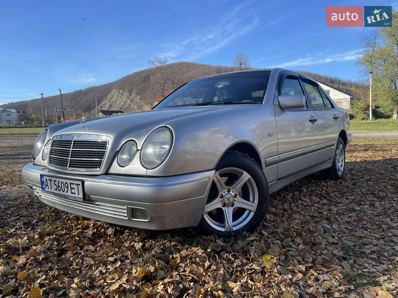Mercedes-Benz E-Class 1996 Mercedes-Benz E-Class 1996