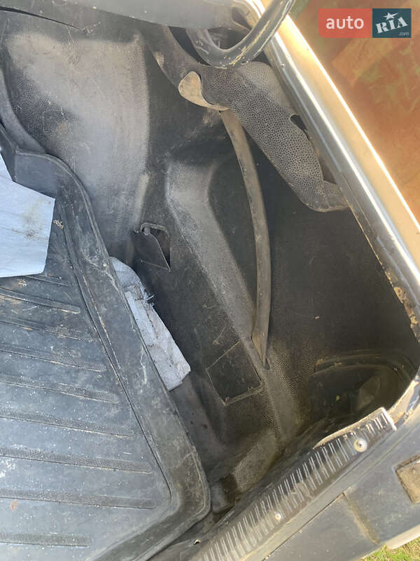 Седан Mercedes-Benz E-Class 1987 в Черновцах фото 18 Седан Mercedes-Benz E-Class 1987 в Черновцах