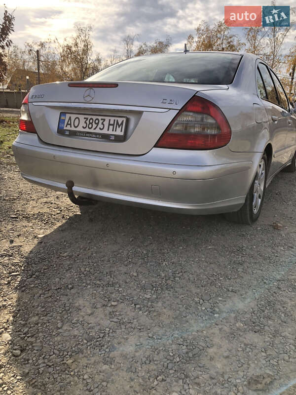 Седан Mercedes-Benz E-Class 2006 в Виноградові фото 7 Седан Mercedes-Benz E-Class 2006 в Виноградові