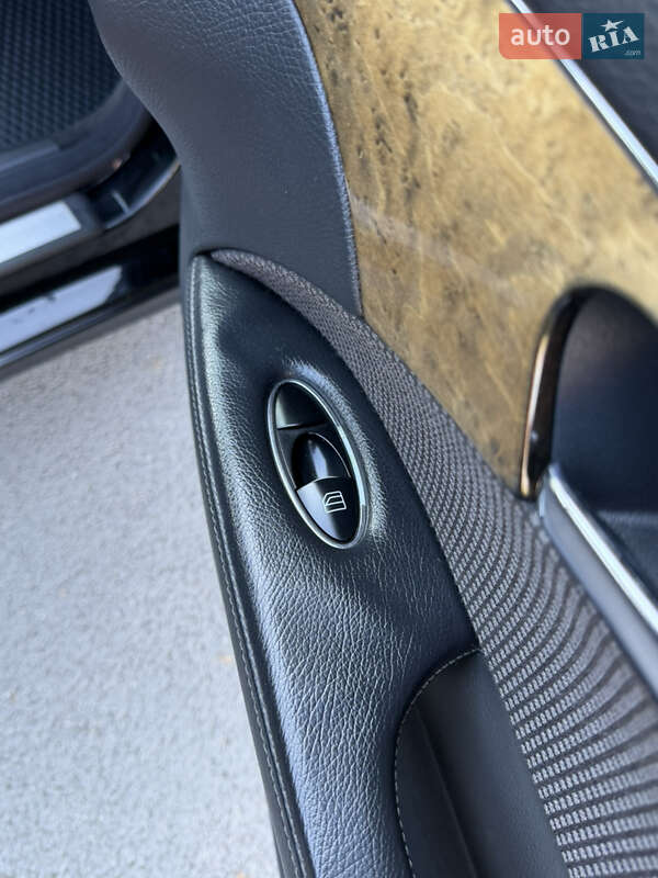 Седан Mercedes-Benz E-Class 2004 в Дніпрі